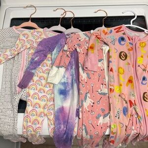 Group of 5 Little Sleepies zippies play condition.